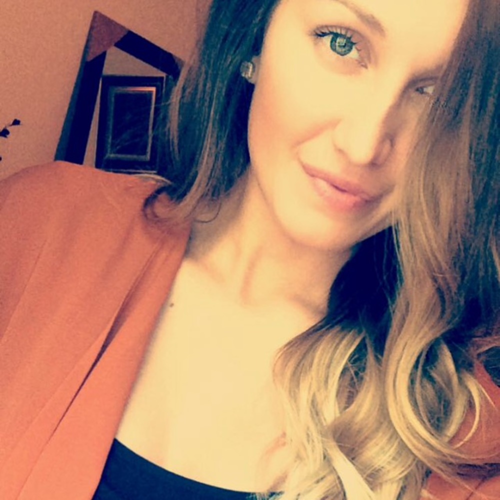 Meet your Posher, Kayla